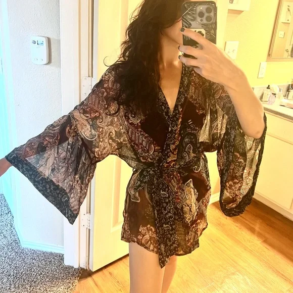 Super cute Robe | home wear | beach clothing - Picture 5 of 5